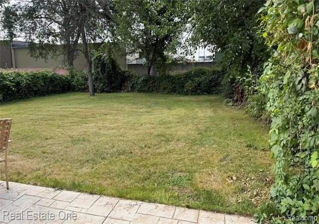Photo 29 of Single family home for sale at 13351 Albany St, Oak Park, MI 48237 2801 | MLS# 61024387 | Listing updated on 2026-08-26