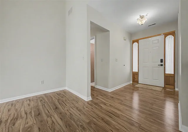 Homes for sale in Westland, MI | 32887 Chapman Cir, Westland, MI 48185 | MLS# 70544330