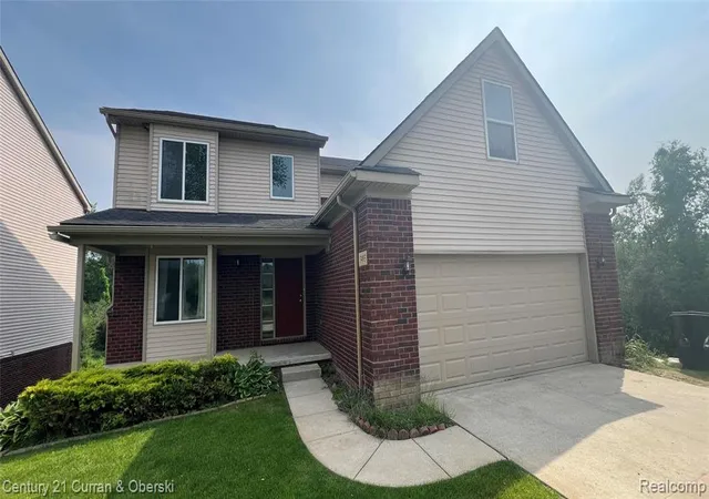 Homes for sale in Milford, MI | 3493 Silver Stone Dr #5, Milford, MI 48380 | MLS# 61000474