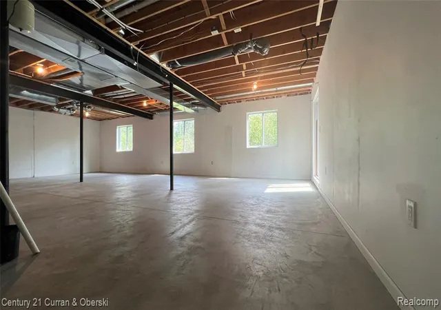 Homes for sale in Milford, MI | 3493 Silver Stone Dr #5, Milford, MI 48380 | MLS# 61000474