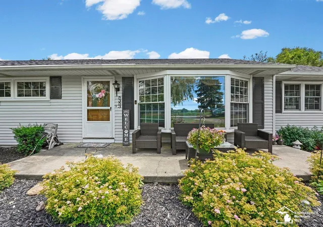 Homes for sale in Petersburg, MI | 5353 School Rd, Petersburg, MI 49270 | MLS# 50213166