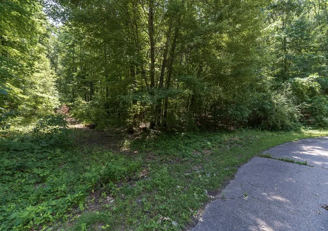 5th image of 7230 Owen Hills Dr, Kalamazoo, MI 49009 | MLS# 70544290