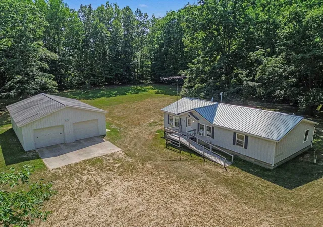 Photo 1 of Sale Pending at 11468 S Nottawa Rd, Riverdale, MI 48877 | MLS# 80072839 | Listing updated on 2026-09-15