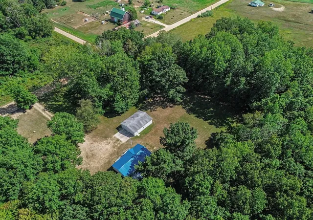 Photo 4 of Sale Pending at 11468 S Nottawa Rd, Riverdale, MI 48877 | MLS# 80072839 | Listing updated on 2026-09-15