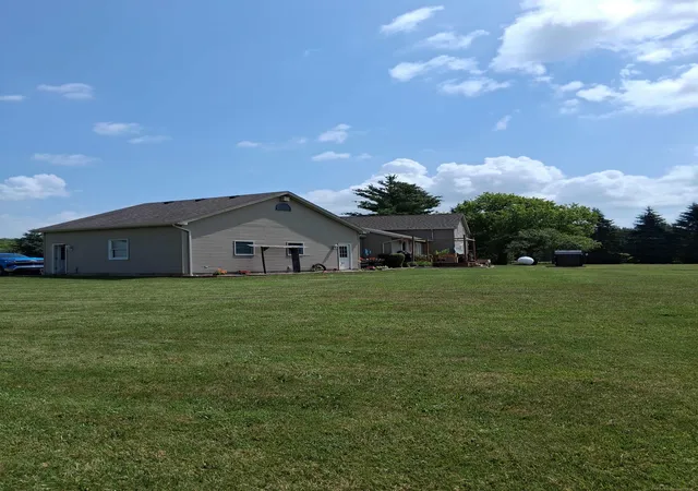 Homes for sale in Jeddo, MI | 8734 Wildcat Rd, Jeddo, MI 48032 | MLS# 50213660