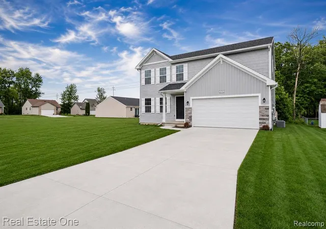 42nd image of 2273 Apple Tree Dr, Burton, MI 48519 | MLS# 60978030