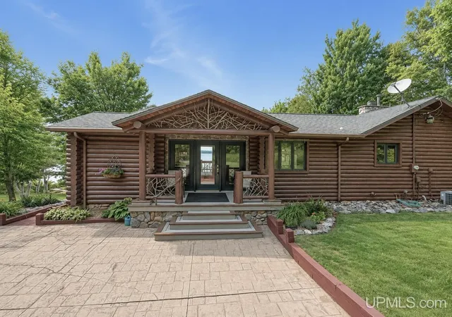 Photo 2 of Single family home for sale at 615 Holli Blue Rd, Champion, MI 49814 | MLS# 50218634 | Listing updated on 2026-09-29
