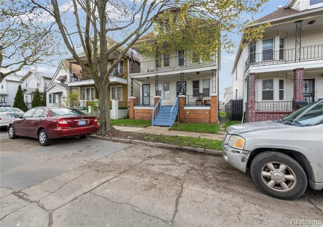 Homes for sale in Hamtramck, MI | 2143 Trowbridge St, Hamtramck, MI 48212 | MLS# 60988792