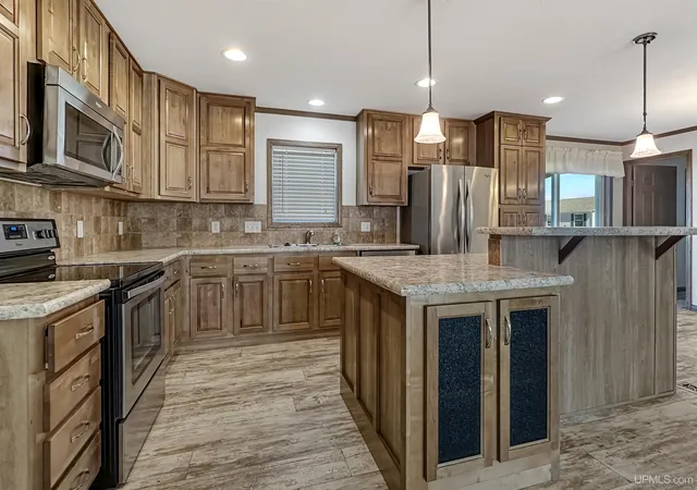 Homes for sale in Gladstone, MI | 57 Kenneally Blvd, Gladstone, MI 49837 | MLS# 50209978
