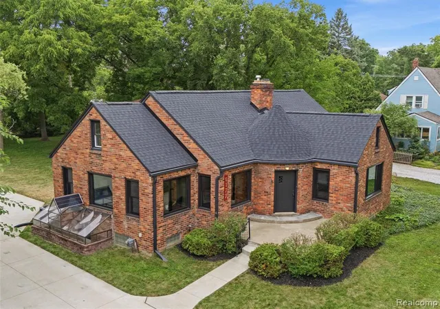 1st image of 6177 Livernois Rd, Troy, MI 48098 | MLS# 61017605