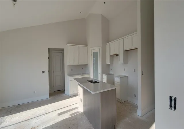 Photo 2 of Sale Pending at 2415 Dayflower Blvd #15, Zeeland, MI 49464 | MLS# 70498697 | Listing updated on 2026-04-17