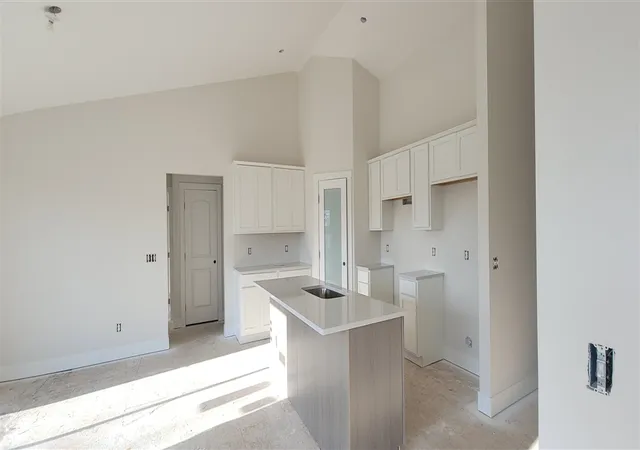 Photo 3 of Sale Pending at 2415 Dayflower Blvd #15, Zeeland, MI 49464 | MLS# 70498697 | Listing updated on 2026-04-17