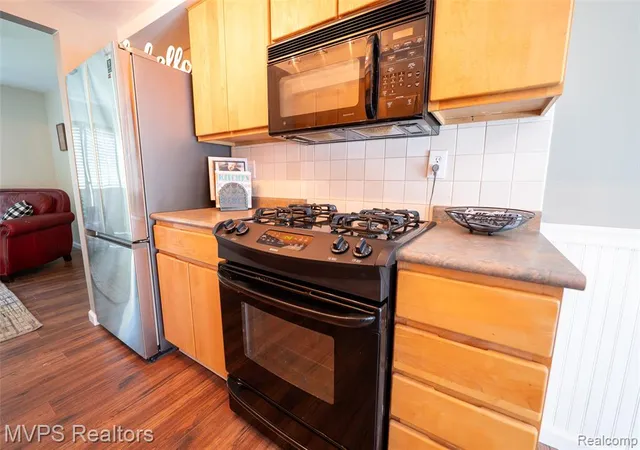 Homes for sale in Rochester, MI | 804 S Oak Brook Ridge Dr #149, Rochester, MI 48307 | MLS# 60995601