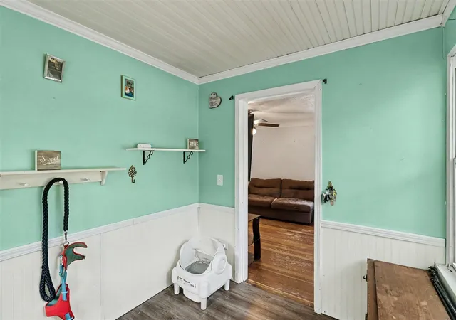 Photo 3 of Single family home for sale at 425 Garland St, Kalamazoo, MI 49001 | MLS# 70547257 | Listing updated on 2026-09-18