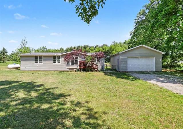 Homes for sale in Albion, MI | 25145 M Dr, Albion, MI 49224 | MLS# 70535291