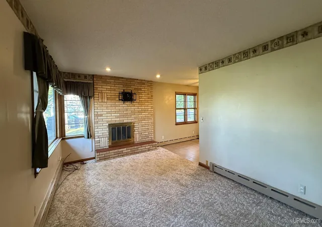 Homes for sale in Hurley, WI | 803 Magnetic St, Hurley, WI 54534 | MLS# 50212235