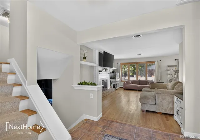 Photo 3 of Single family home for sale at 21722 Canterbury Ave, Grosse Ile, MI 48138 1372 | MLS# 61024755 | Listing updated on 2026-08-28