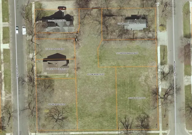 4th image of 912 W North St, Kalamazoo, MI 49007 | MLS# 70528916