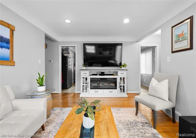 Photo 3 of Single family home for sale at 20216 Anita St, Harper Woods, MI 48225 1113 | MLS# 61024596 | Listing updated on 2026-08-28