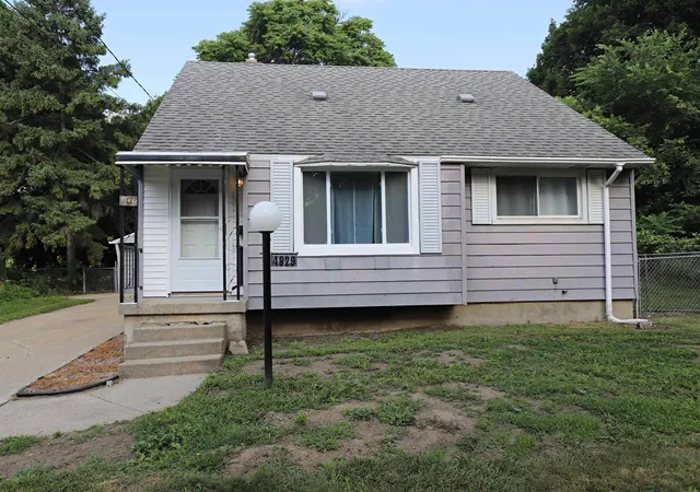 2nd image of 4629 Milton St, Flint, MI 48507 | MLS# 50213584