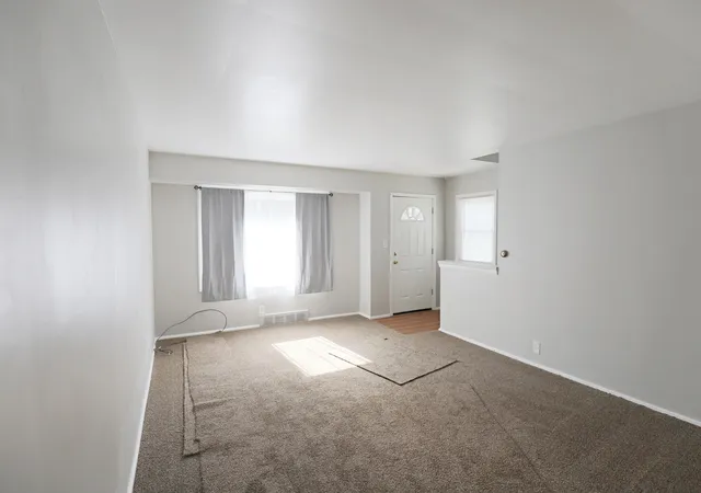 4th image of 4629 Milton St, Flint, MI 48507 | MLS# 50213584