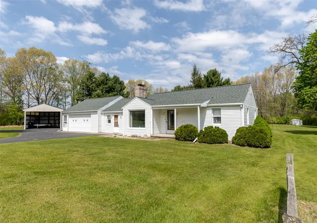 Homes for sale in Brooklyn, MI | 7446 Cement City Rd, Brooklyn, MI 49230 | MLS# 70533142