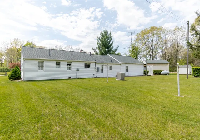Homes for sale in Brooklyn, MI | 7446 Cement City Rd, Brooklyn, MI 49230 | MLS# 70533142