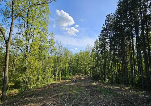 5th image of 750 E Harmony Hills Pkwy, Oxford, MI 48371 | MLS# 50203844