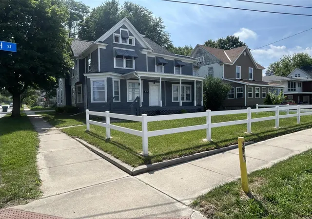 1st image of 23 N 5th St, Niles, MI 49120 | MLS# 70543170