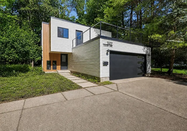 1st image of 3907 Cricket Ln, Kalamazoo, MI 49008 | MLS# 70539620