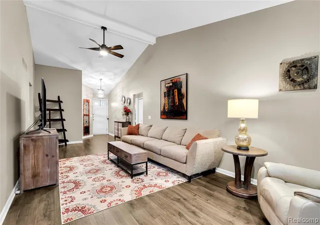 Listing Photo 5 - Condo for sale in building located at 12045 Hickory, Utica, MI 48315