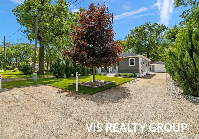 Photo 3 of Sale Pending at 1508 Cedar St, Grand Rapids, MI 49503 | MLS# 70534980 | Listing updated on 2026-06-19