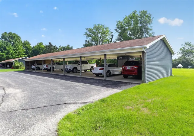 27th image of 68570 Morton Dr #204, Edwardsburg, MI 49112 | MLS# 70542975