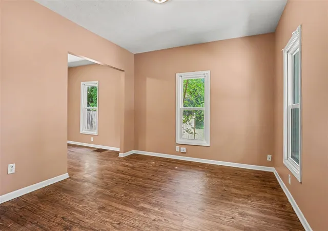 Homes for sale in Grand Rapids, MI | 740 12Th St, Grand Rapids, MI 49504 | MLS# 70541114
