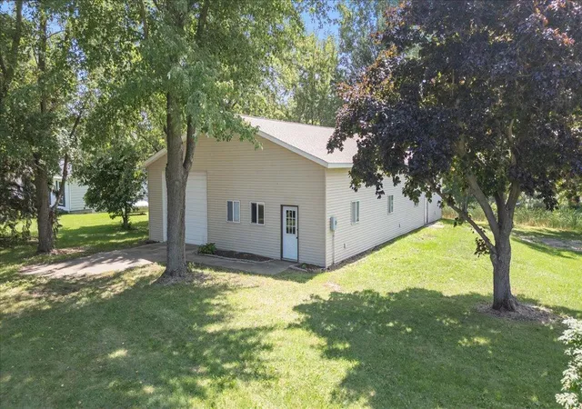 3rd image of 4874 E Grand River Ave, Portland, MI 48875 | MLS# 70553945