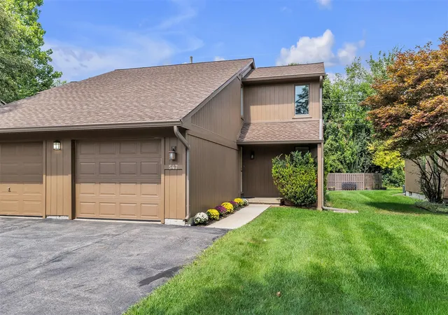 2nd image of 547 Park Pl, Saline, MI 48176 | MLS# 70553644