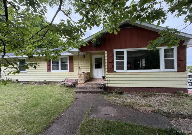 Homes for sale in Ishpeming, MI | 315 Seilo Ave, Ishpeming, MI 49849 | MLS# 50210927