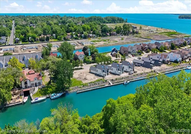 40th image of 252 Keelson Dr, Detroit, MI 48215 | MLS# 61001507