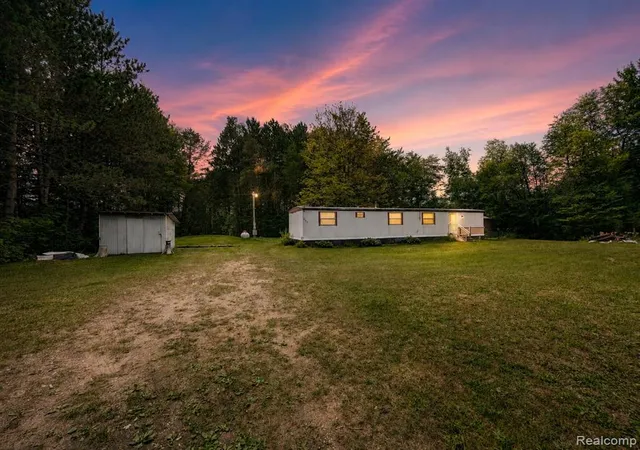 Homes for sale in Gladwin, MI | 643 N Hockaday Rd, Gladwin, MI 48624 | MLS# 61008632