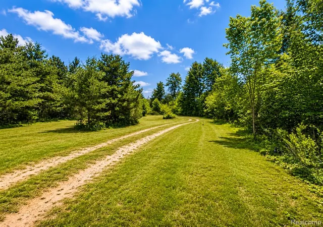 Homes for sale in Gladwin, MI | 643 N Hockaday Rd, Gladwin, MI 48624 | MLS# 61008632