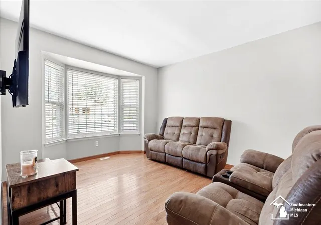 Photo 4 of Single family home for sale at 19511 Wherle Dr, Brownstown, MI 48193 | MLS# 50219469 | Listing updated on 2026-09-03