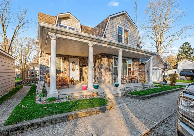 Photo 2 of Single family home for sale at 309 S Kimmel St, Berrien Springs, MI 49103 | MLS# 70524514 | Listing updated on 2026-08-17