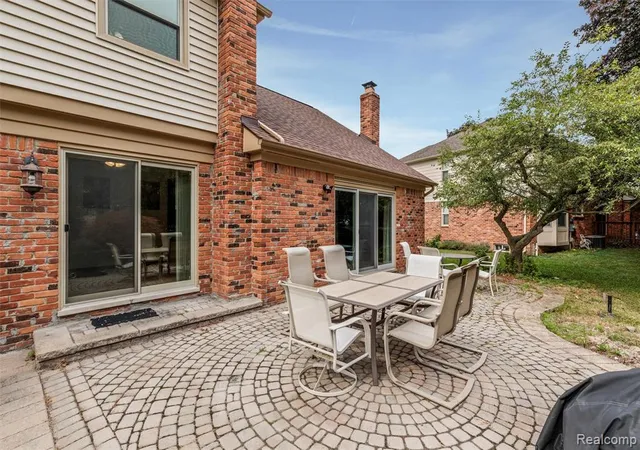 60th image of 450 Timberline Dr, Rochester Hills, MI 48309 | MLS# 61021350
