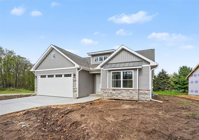 Photo 2 of Single family home for sale at 7827 Hatton Cir, Richland, MI 49083 | MLS# 70514338 | Listing updated on 2026-08-28