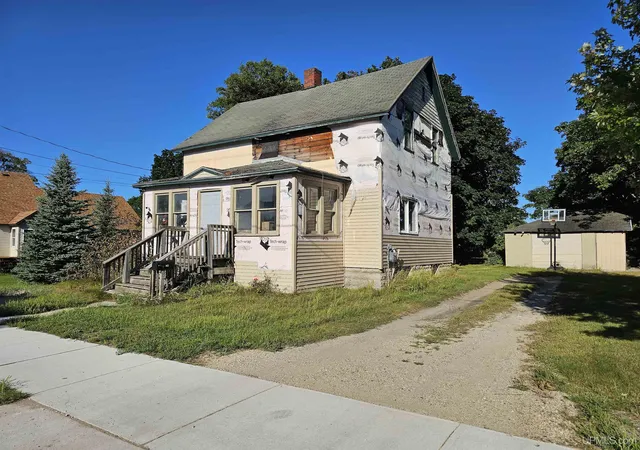 1st image of 320 N Houghton Ave, Manistique, MI 49854 | MLS# 50219769