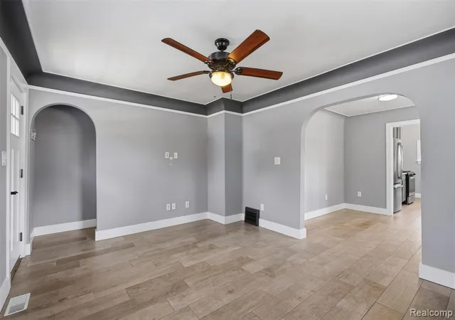 Photo 4 of Sale Pending at 8250 Speedway Dr, Shelby Township, MI 48317 | MLS# 61016340 | Listing updated on 2026-08-30