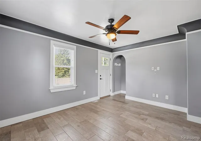 Photo 5 of Sale Pending at 8250 Speedway Dr, Shelby Township, MI 48317 | MLS# 61016340 | Listing updated on 2026-08-30