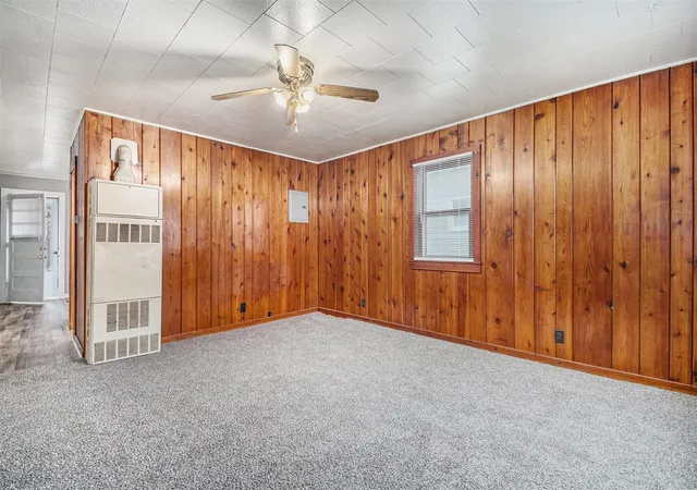 Homes for sale in Grand Rapids, MI | 219 Wilbur St, Grand Rapids, MI 49548 | MLS# 70506549