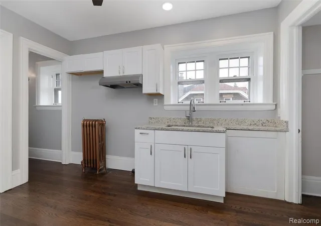 Homes for sale in Saint Clair Shores, MI | 29128 Jefferson Ave, Saint Clair Shores, MI 48081 | MLS# 60984832