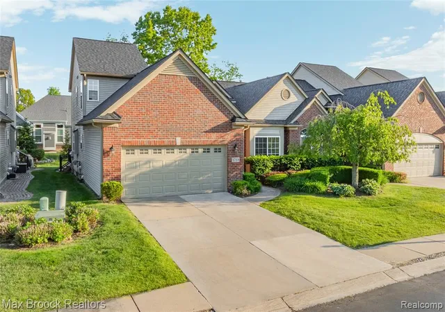Photo 2 of Condo for sale at 1723 Pine Forest Dr, Commerce Twp, MI 48390 2221 | MLS# 61025545 | Listing updated on 2026-08-29
